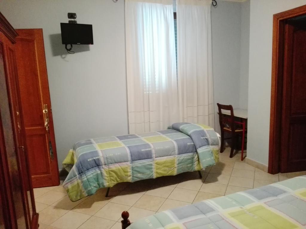 Hotel Ponte San Vittorino Assisi Kültér fotó
