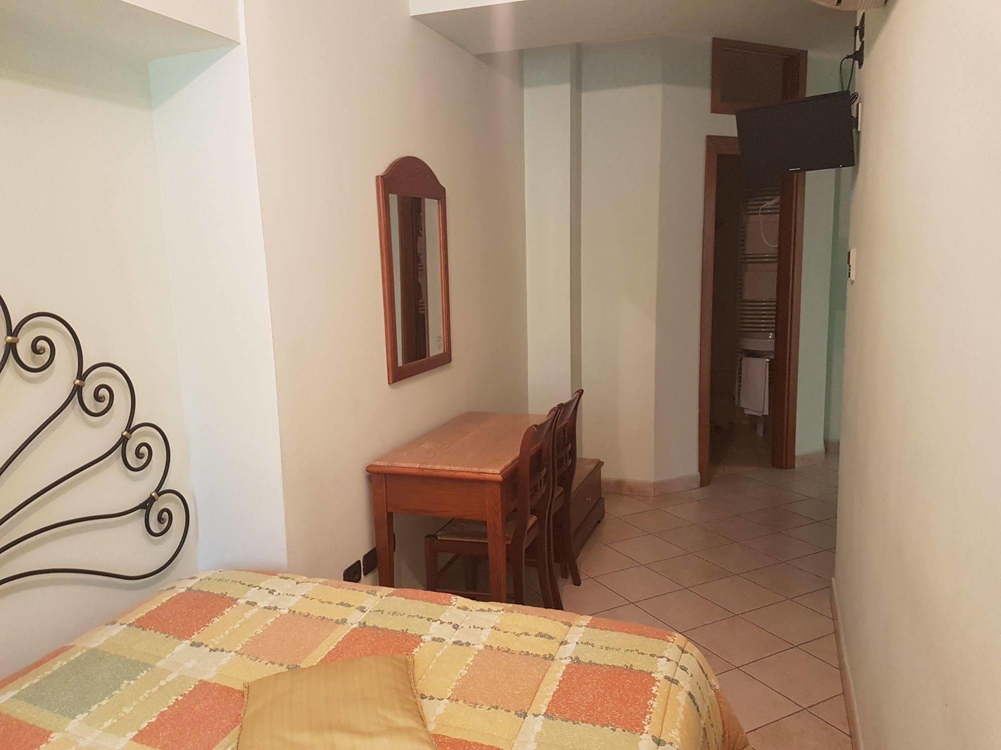 Hotel Ponte San Vittorino Assisi Kültér fotó