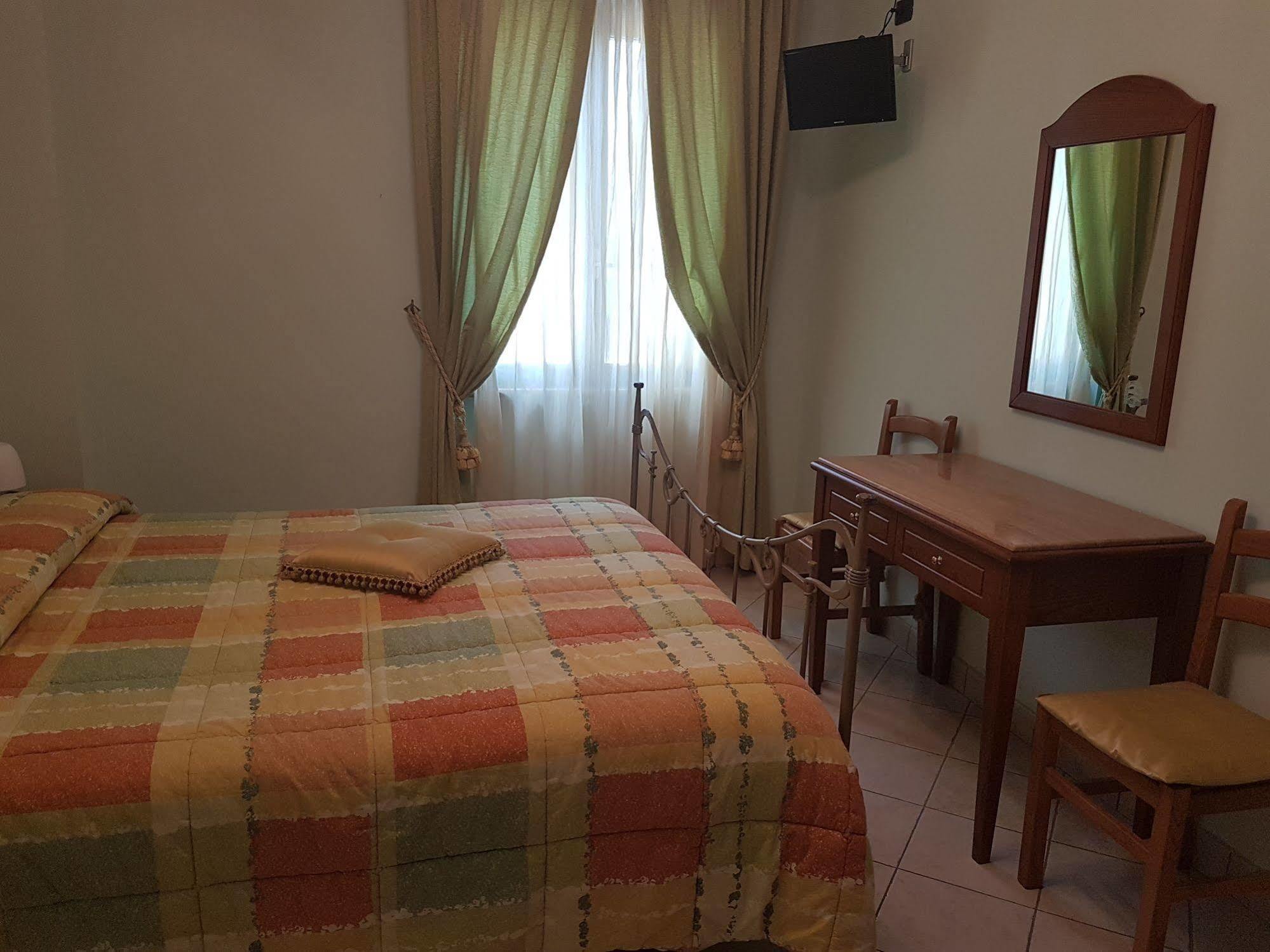 Hotel Ponte San Vittorino Assisi Kültér fotó