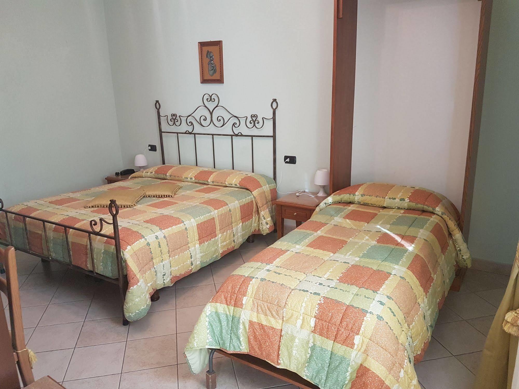 Hotel Ponte San Vittorino Assisi Kültér fotó